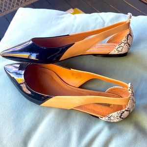 "Halogen" pointed flats.